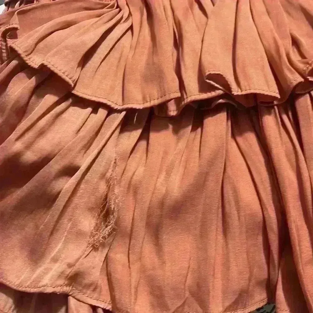 Vestique Skirt with shorts Size Medium - Image 4