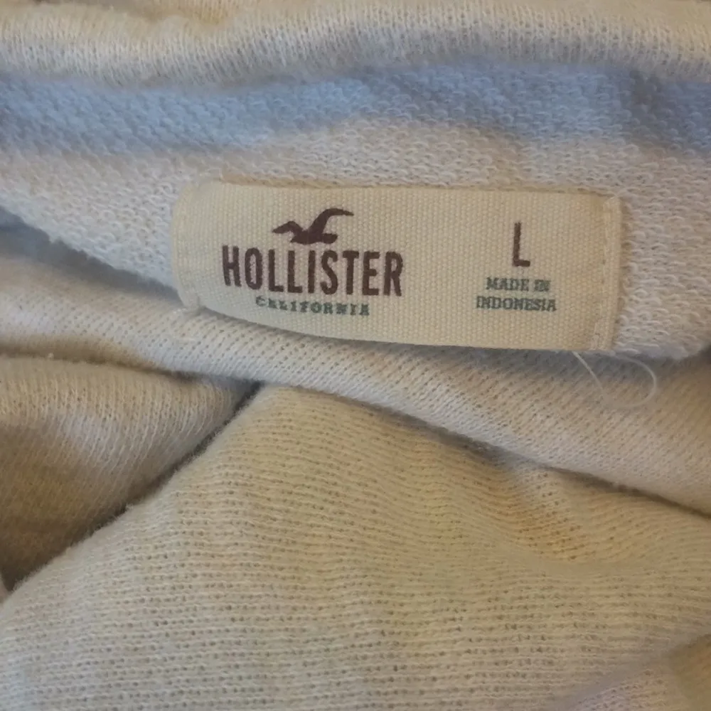 FINAL MARKDOWN Hollister French Terry Top (L) - Image 4