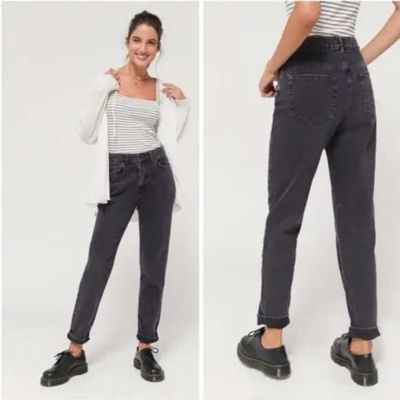 Urban Outfitters BDG Black Wash Denim High Rise Mom Jean size 24 - Image 2