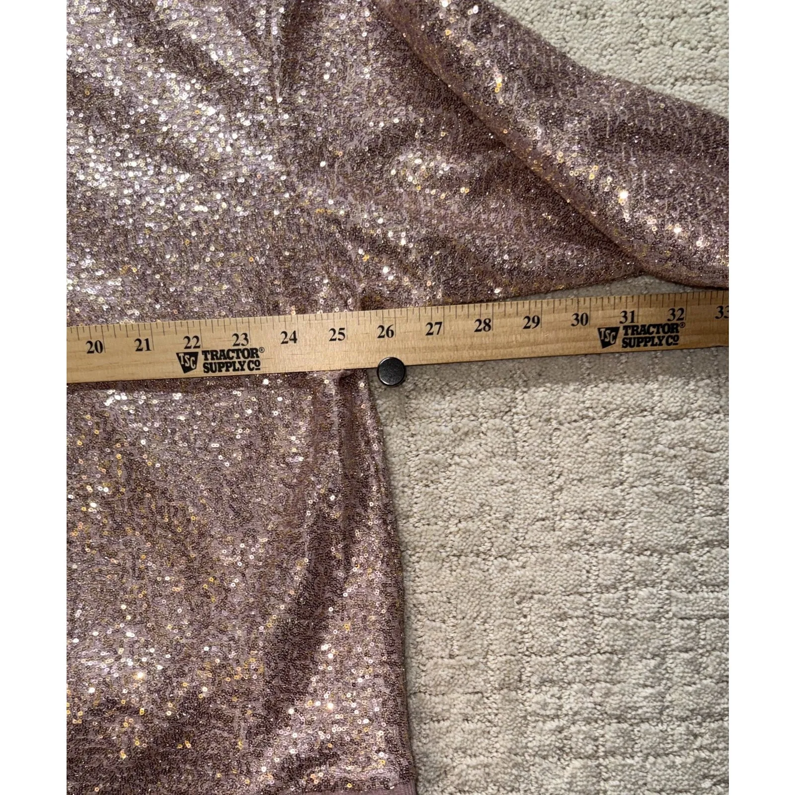 SEE AND BE SEEN Women’s Large Rose Gold Sequin Sweatshirt Sparkle Crew Neck Top Pink - Image 5