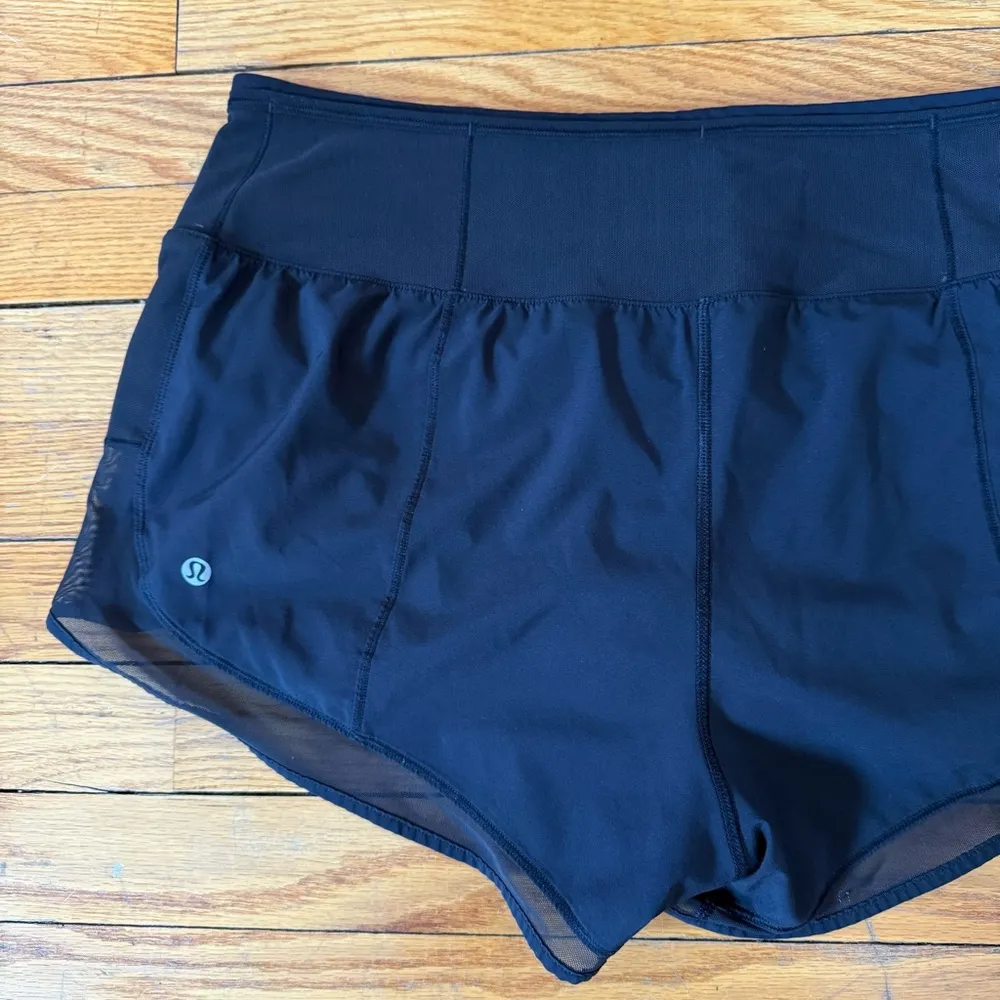 Women's Lululemon Black Mind Over Miles Shorts Size 12 - Image 4