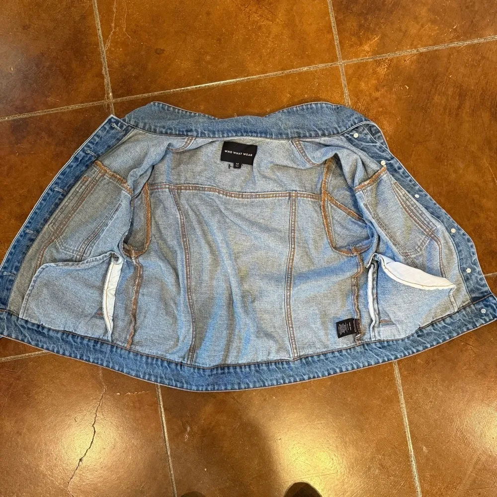 Who What Wear Blue Jean Jacket Fun Elongated Collar Classy and Hip Design - Image 3