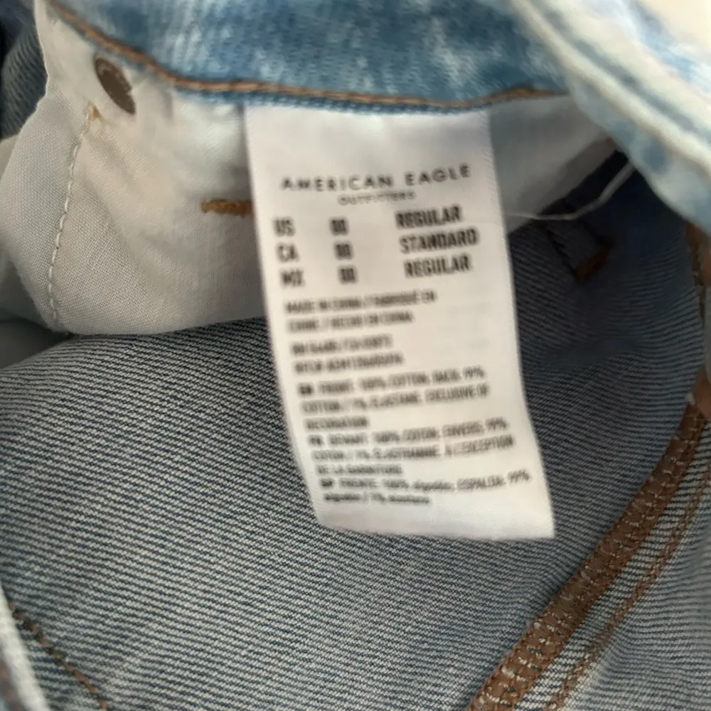 American Eagle Strigid Mom Jean Women's - Image 3