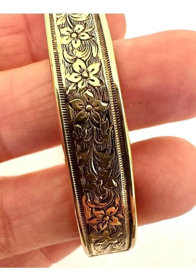 vintage Avon Queensberry hinged bangle bracelet Gold - Image 4