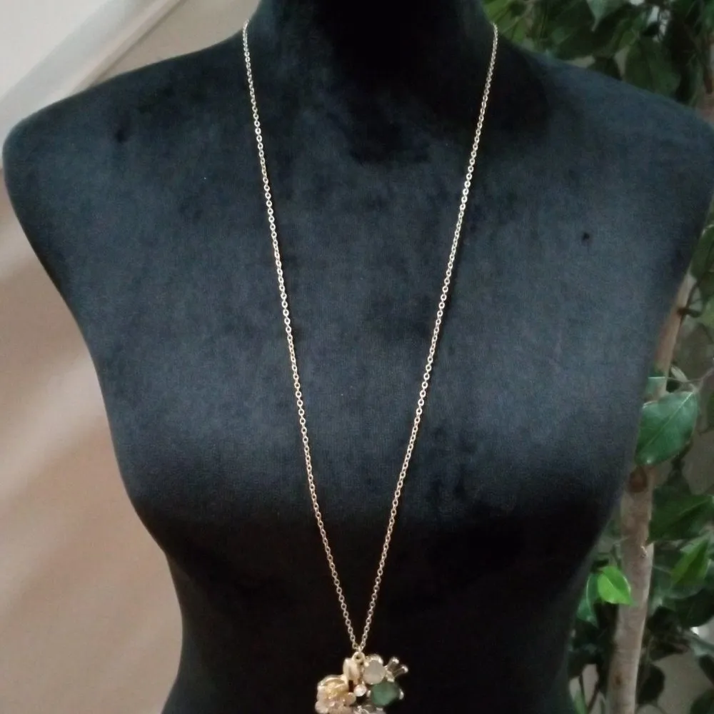 Loft Womens Fashion Rhinestones Art Floral Charm Pendant Long Teardrop Necklace Gold - Image 2