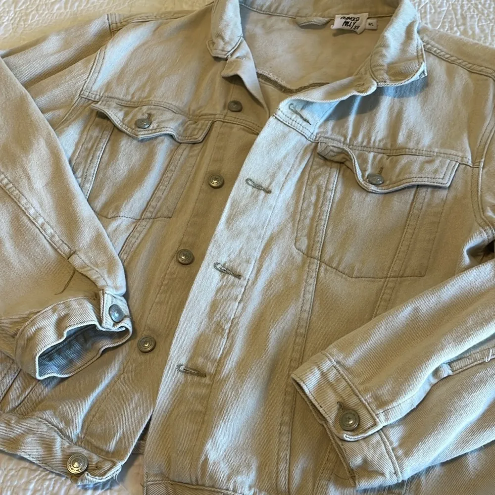 Beige Western Denim Jacket - Image 5