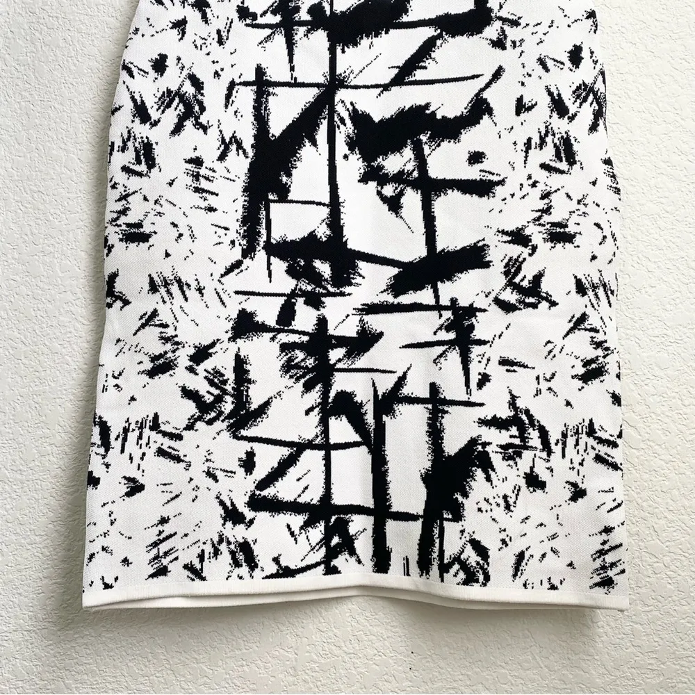 BCBG MAXAZRIA Jose Jacquard Print Black/White Knit Bandage Body-con Dress Size S - Image 8