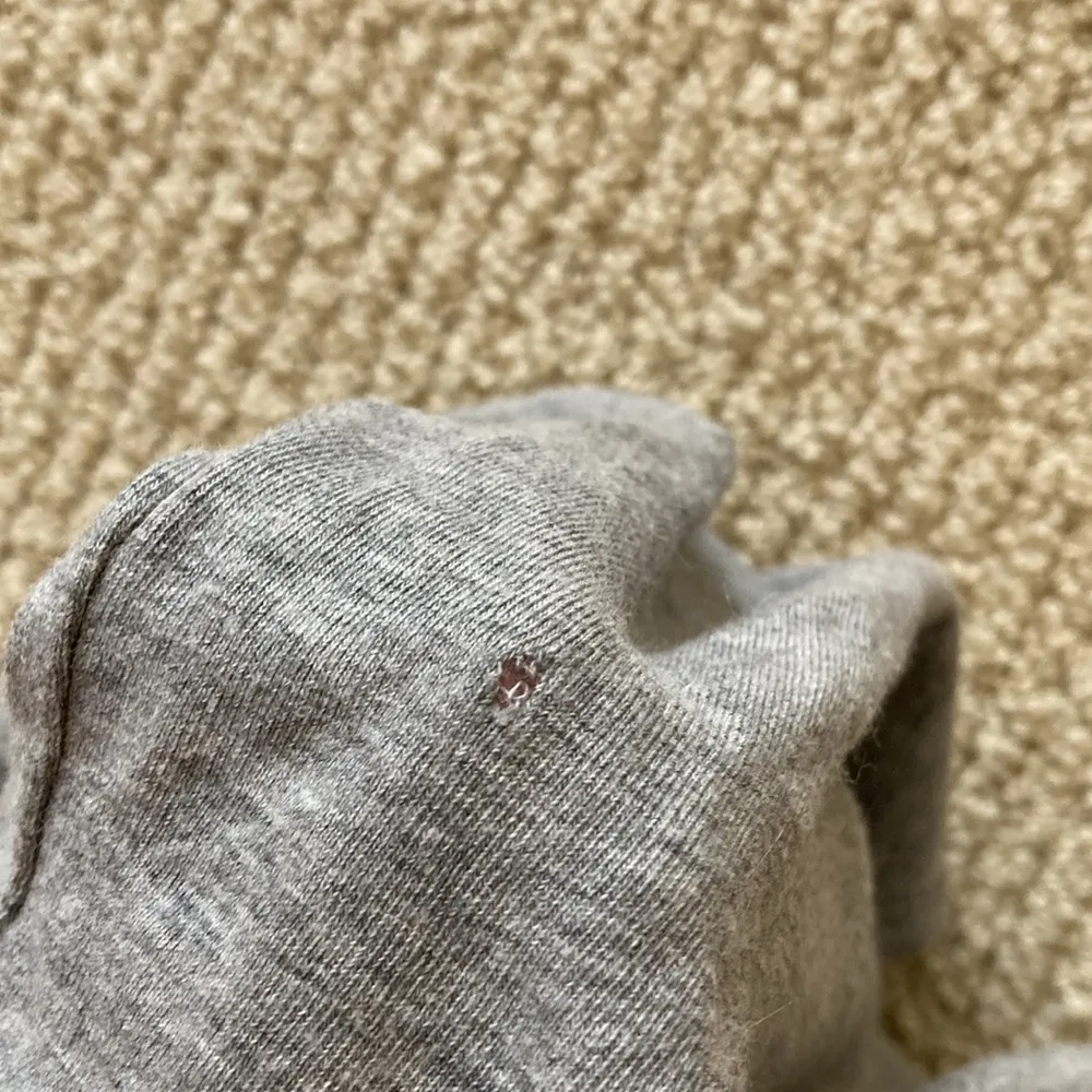 Brandy Melville Grey Crop Top Shirt Scoop Neck Fitted Baby Tee T-Shirt One Size - Image 10