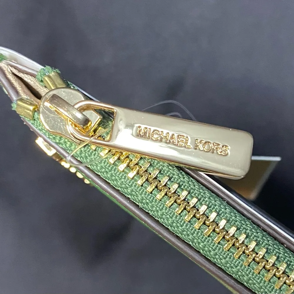 MICHAEL Michael Kors Fern Green and Cream Card Case Lets You Keep It Sharp - Image 6