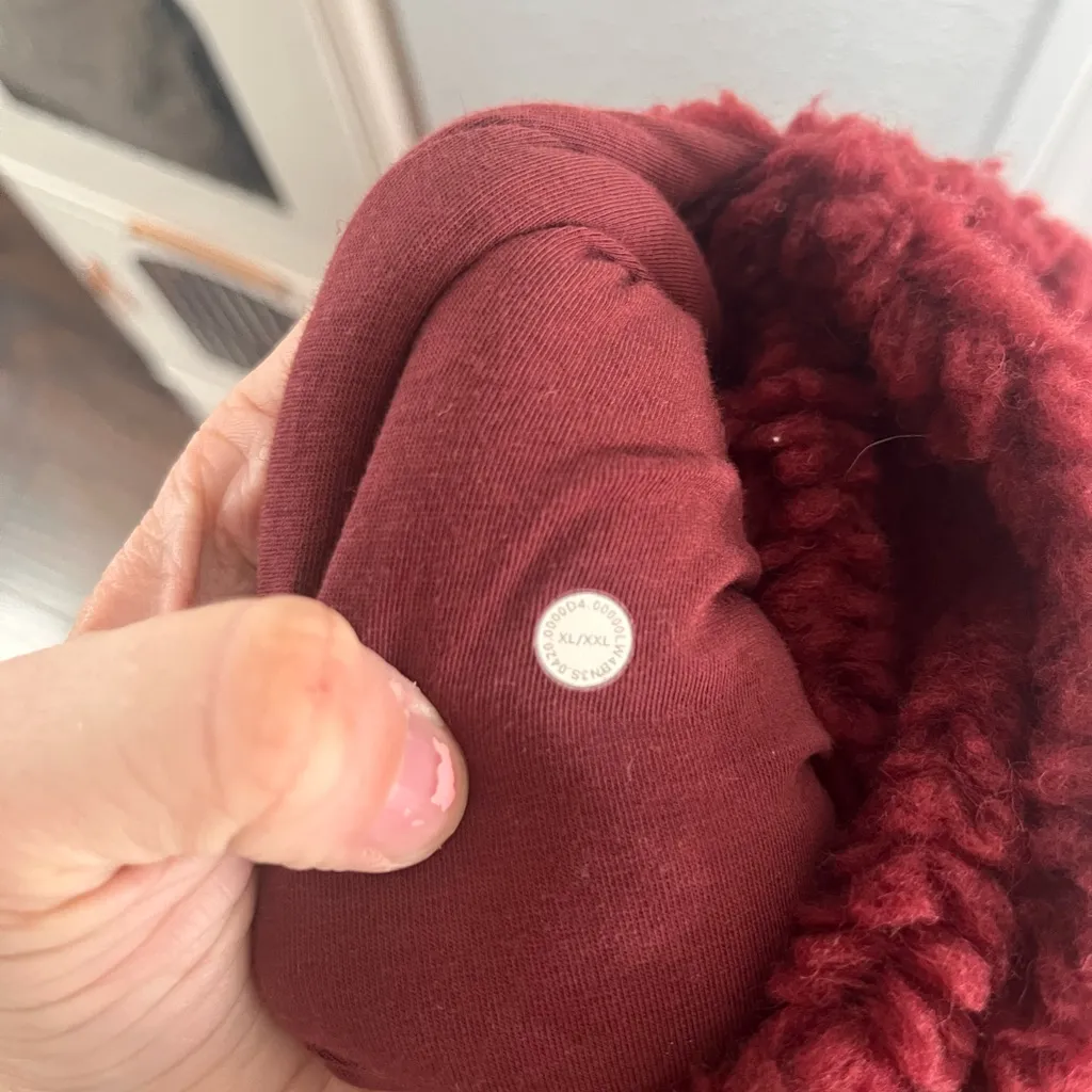 Lululemon Sherpa Burgundy Scuba XL/XXL - Image 5