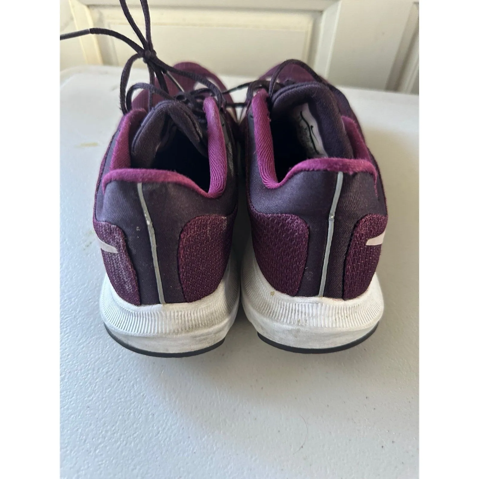 Nike Quest Women's Purple Wine Colorway Athletic Lace Up Running Shoes 8.5 - Image 3