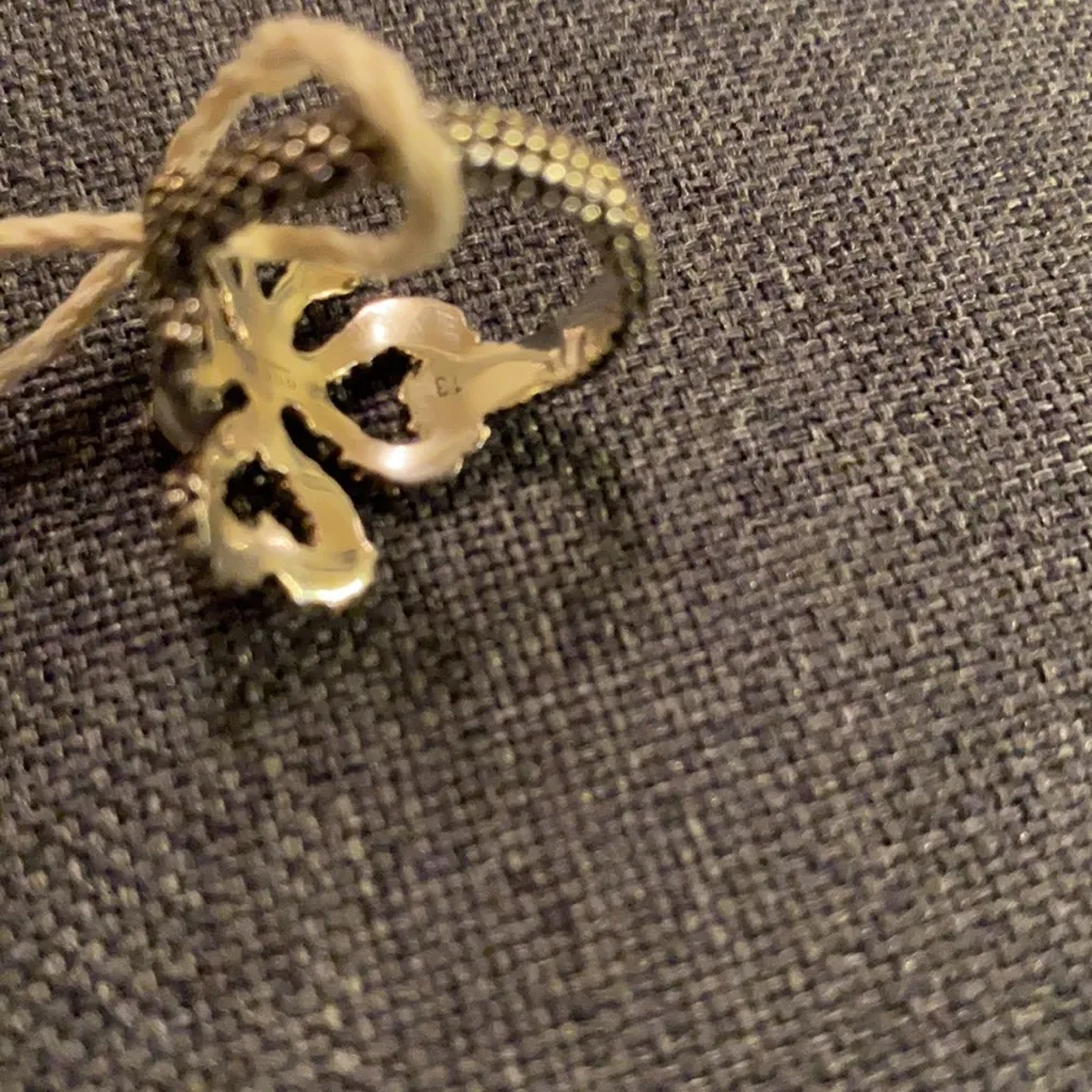 Gucci sterling silver faux Pearl heart ring Size 6.5 - Image 3