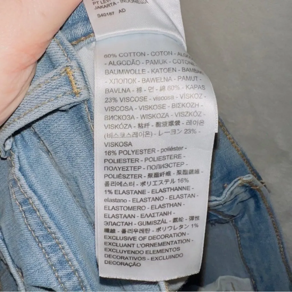 Levi’s Women’s Boyfriend Jeans Light Wash Relaxed Fit Mid Rise Ankle Crop Denim - Image 6