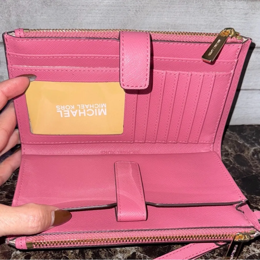 Michael Kors Jet Set Travel Double Zip Leather Wristlet Saffiano Leather Pink - Image 4