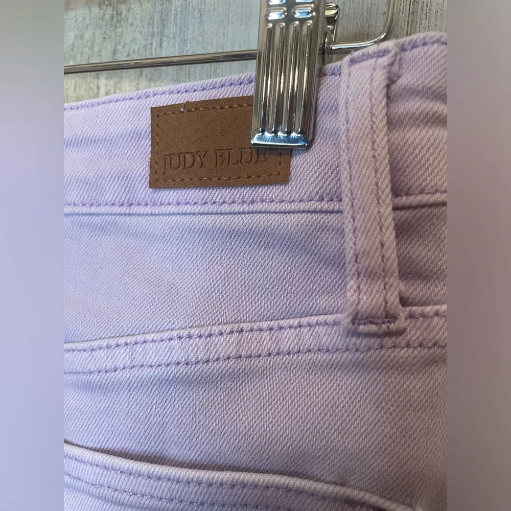 Judy Blue Lavender Garment Dyed Cut Shirttail Hem  Denim Skirt size S - Image 5