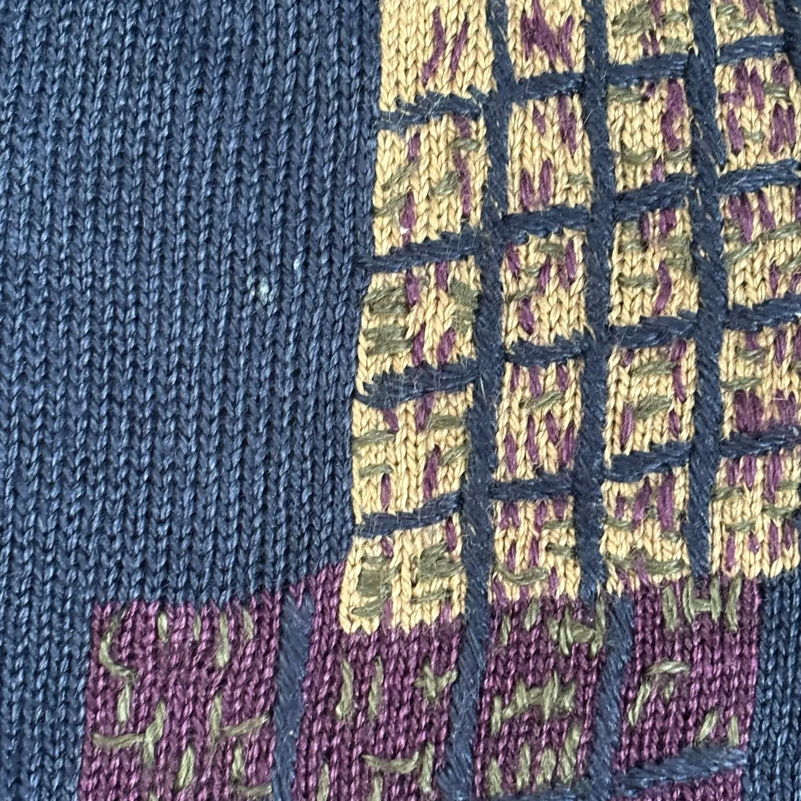 Vintage 90s Leslie Fay Navy Blue Knit Sweater Vest Geometric Plaid Vneck Medium - Image 5