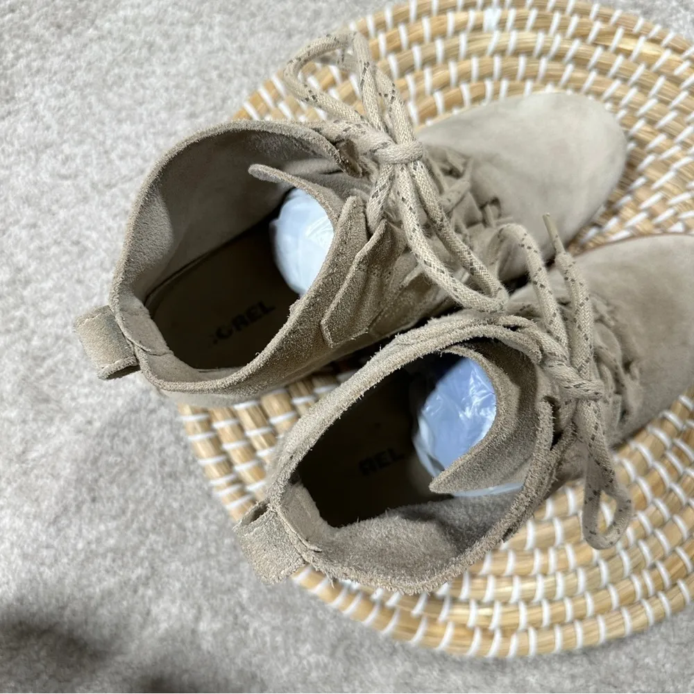 Sorel Women’s Evie Lace-Up Waterproof Suede Ankle Bootie Casual in Beige 7.5 - Image 9