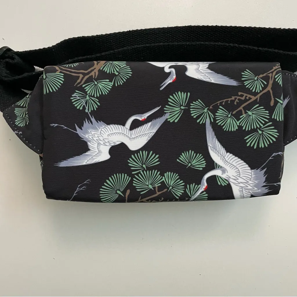 Hot Styles Belt Bag Fanny Pack Asian Cranes Botanical Double Zip Pockets Black - Image 7