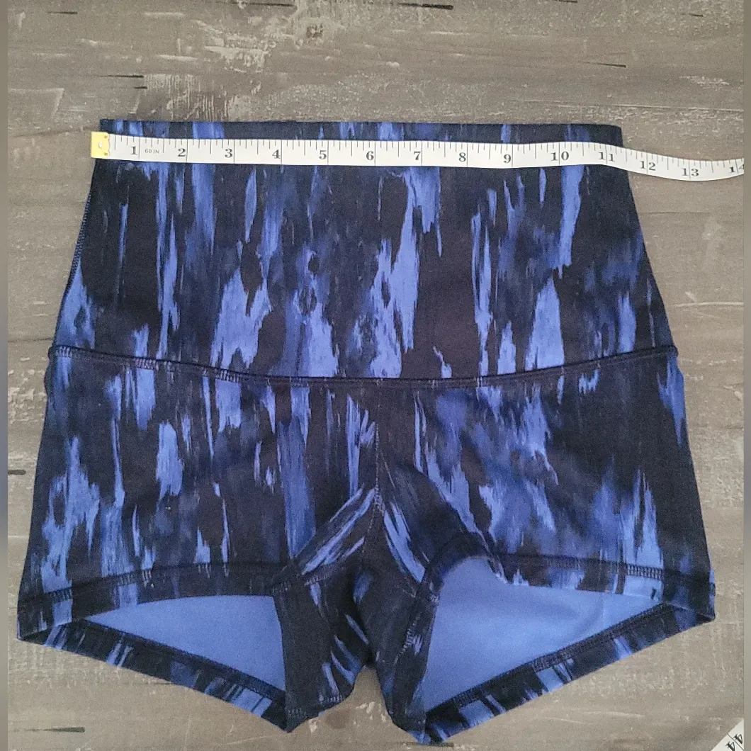Lululemon Boogie Short Sz 4 *Luxtreme (Roll Down) - Image 4
