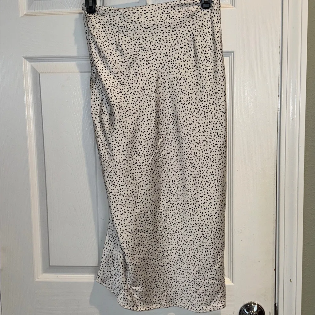 Women’s Cheetah Print Skirt with Slit White/Black Side Zipper Size Small - Image 3
