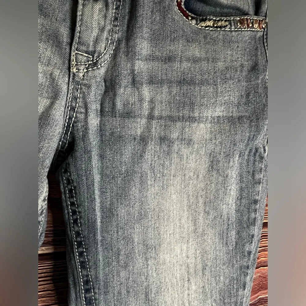 Shyanne  Flare/ Bellbottoms Jeans. Size 30 Regular. - Image 2