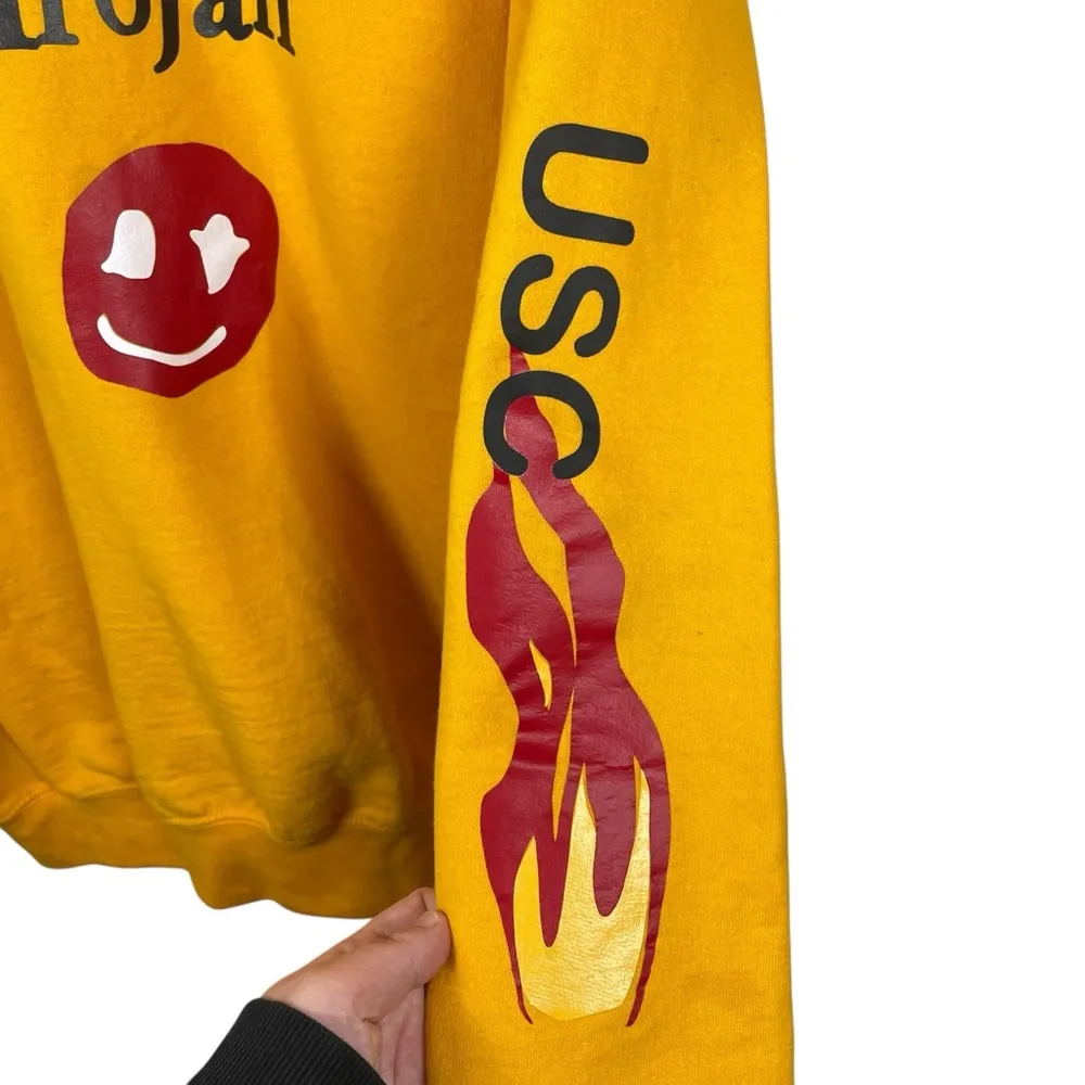 University of Southern California Unisex Lucky Me I’m A Trojan Sweatshirt Size L Yellow Size L - Image 3