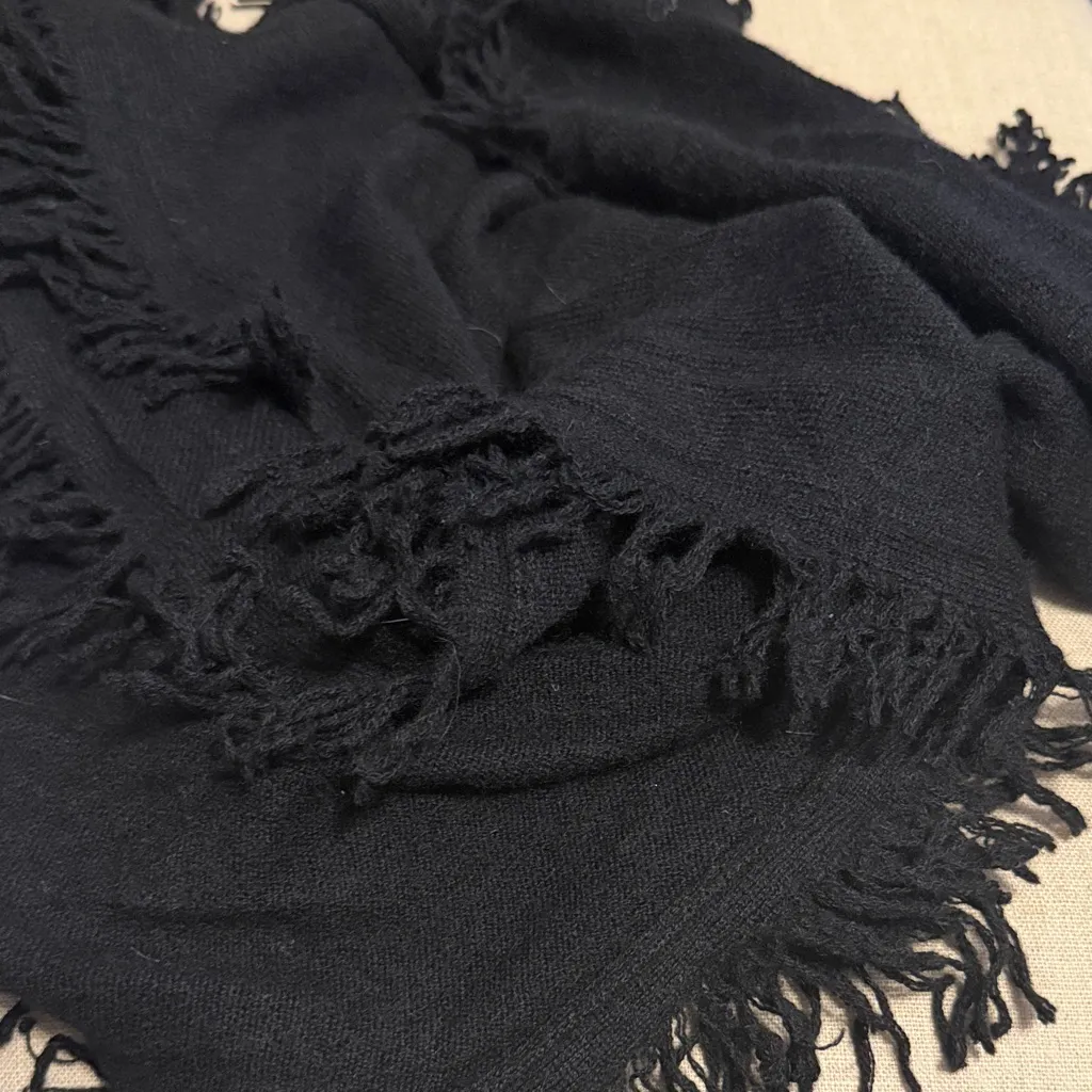 NWT Echo Black Fringe Yak Hair Shawl - Image 5