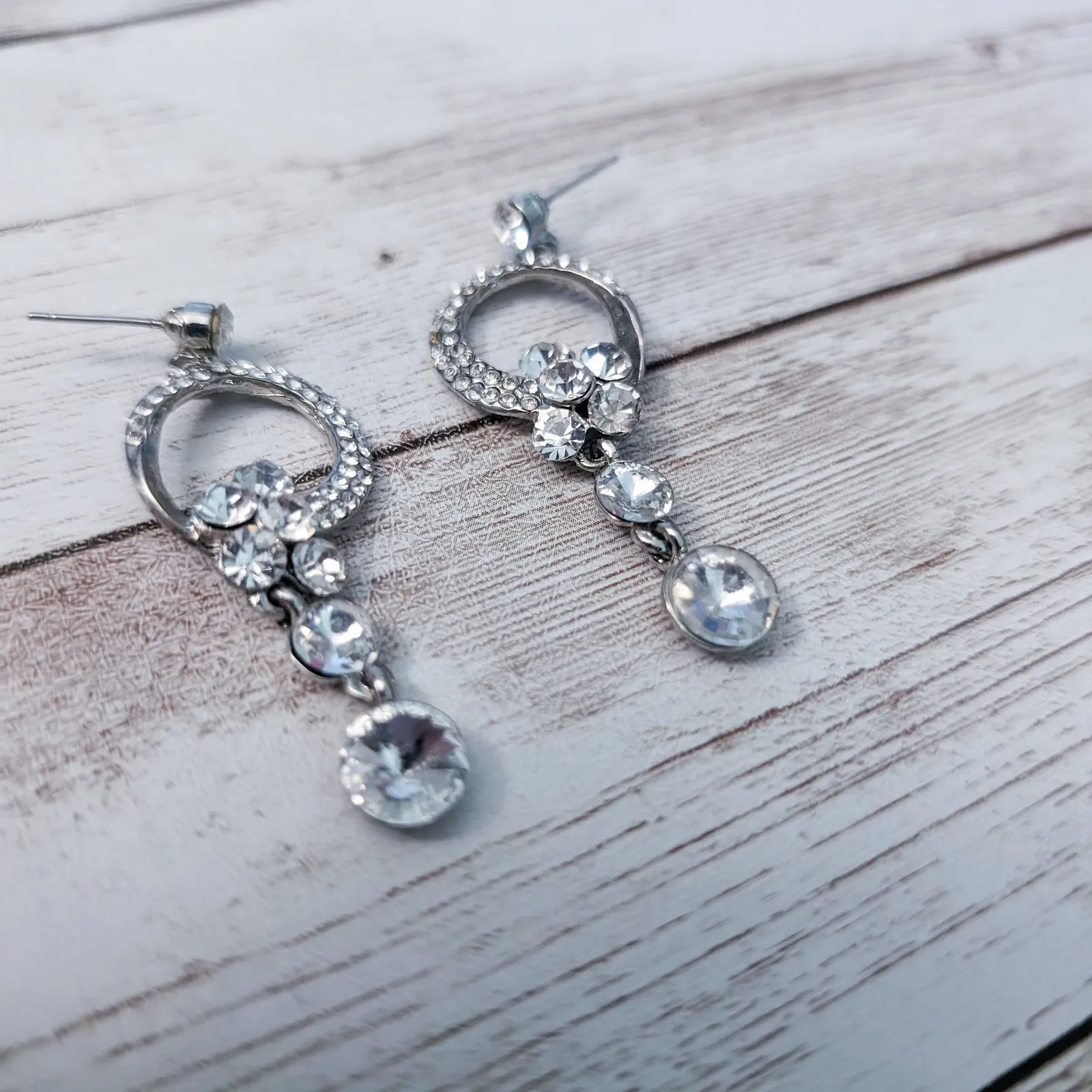 Earrings for Pierced Ears Clear Gem & Silver Tone Dangle - Image 5