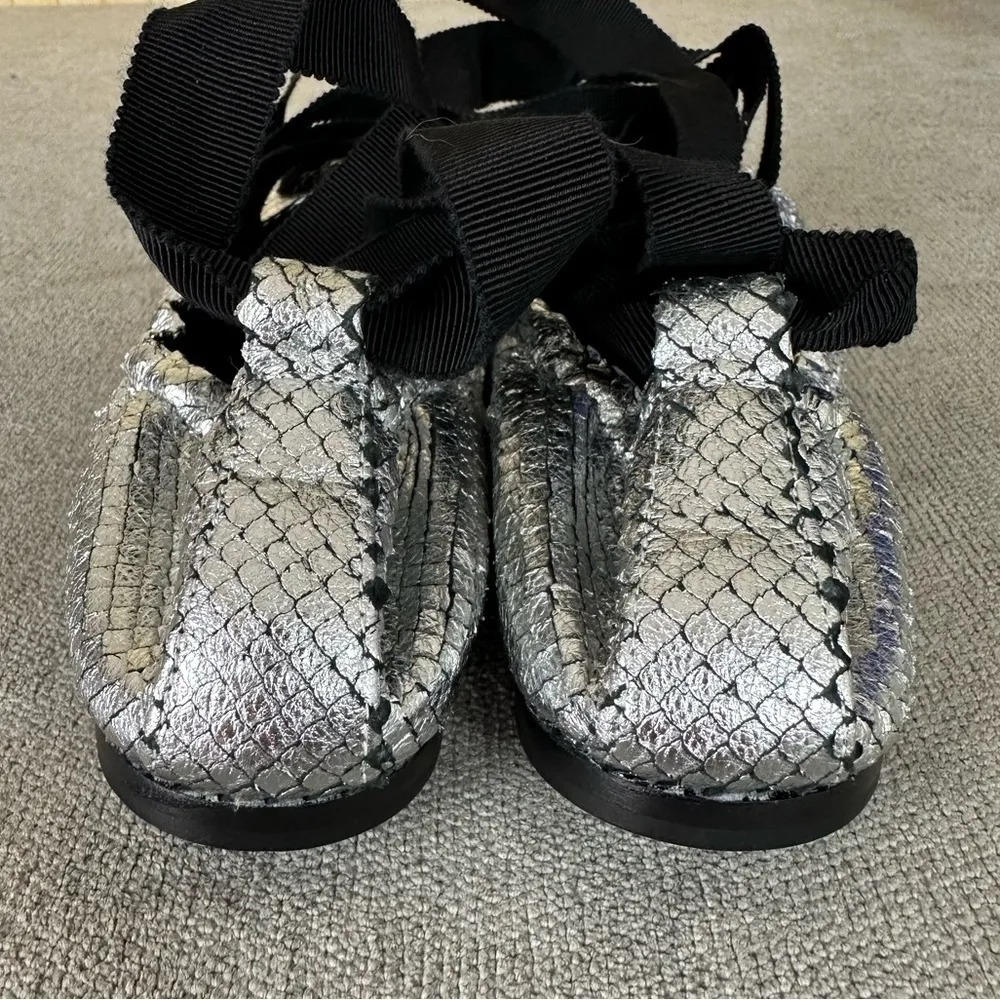 M. GEMI Balletto Metallic Silver Ballet Flats Size 36 - Image 8