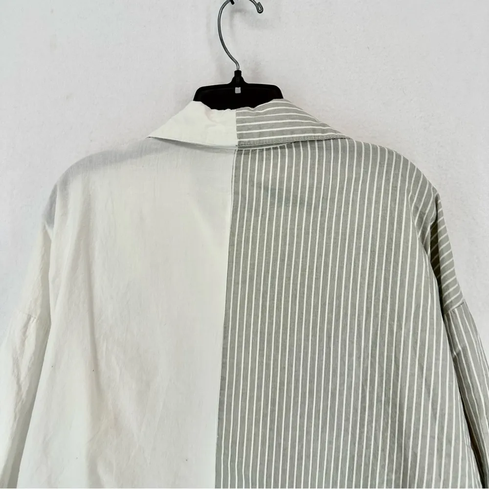 Haute Rogue Split Striped Button Up Shirt Woman’s Small Gray/White - Image 8