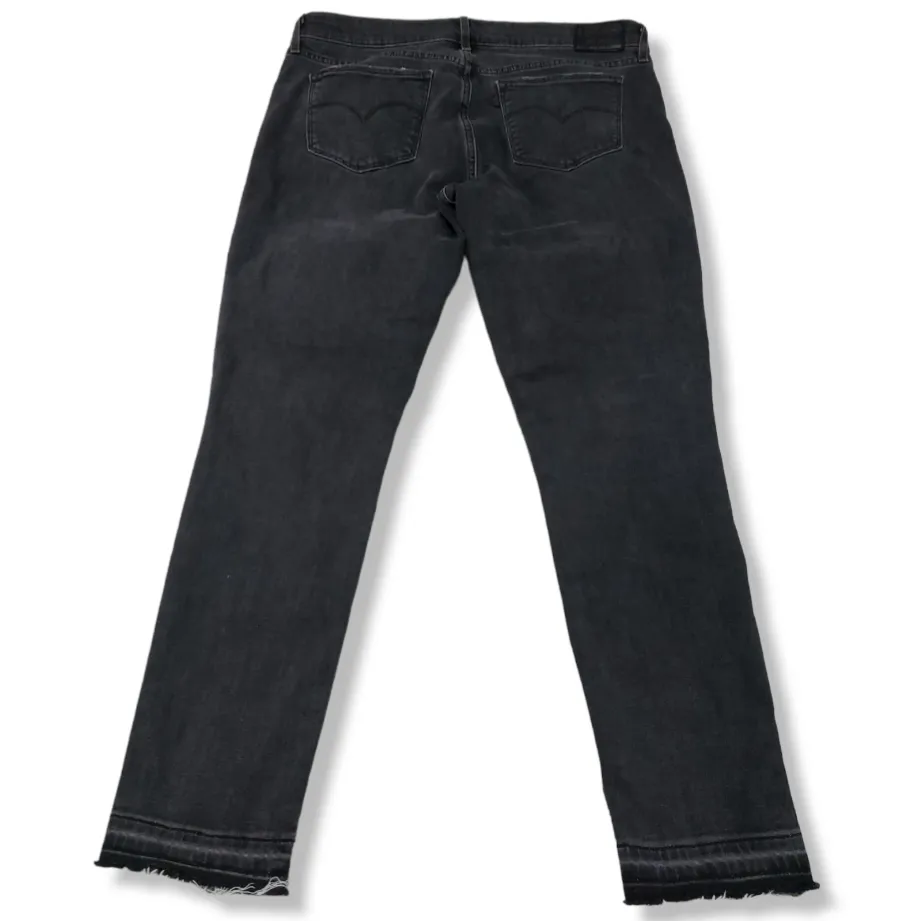 Levi’s 711 Skinny Jeans Size 31 Stretch Denim Pants Cut Raw Hem Faded Black Fading Women's Mid Rise Jeans  - Image 2