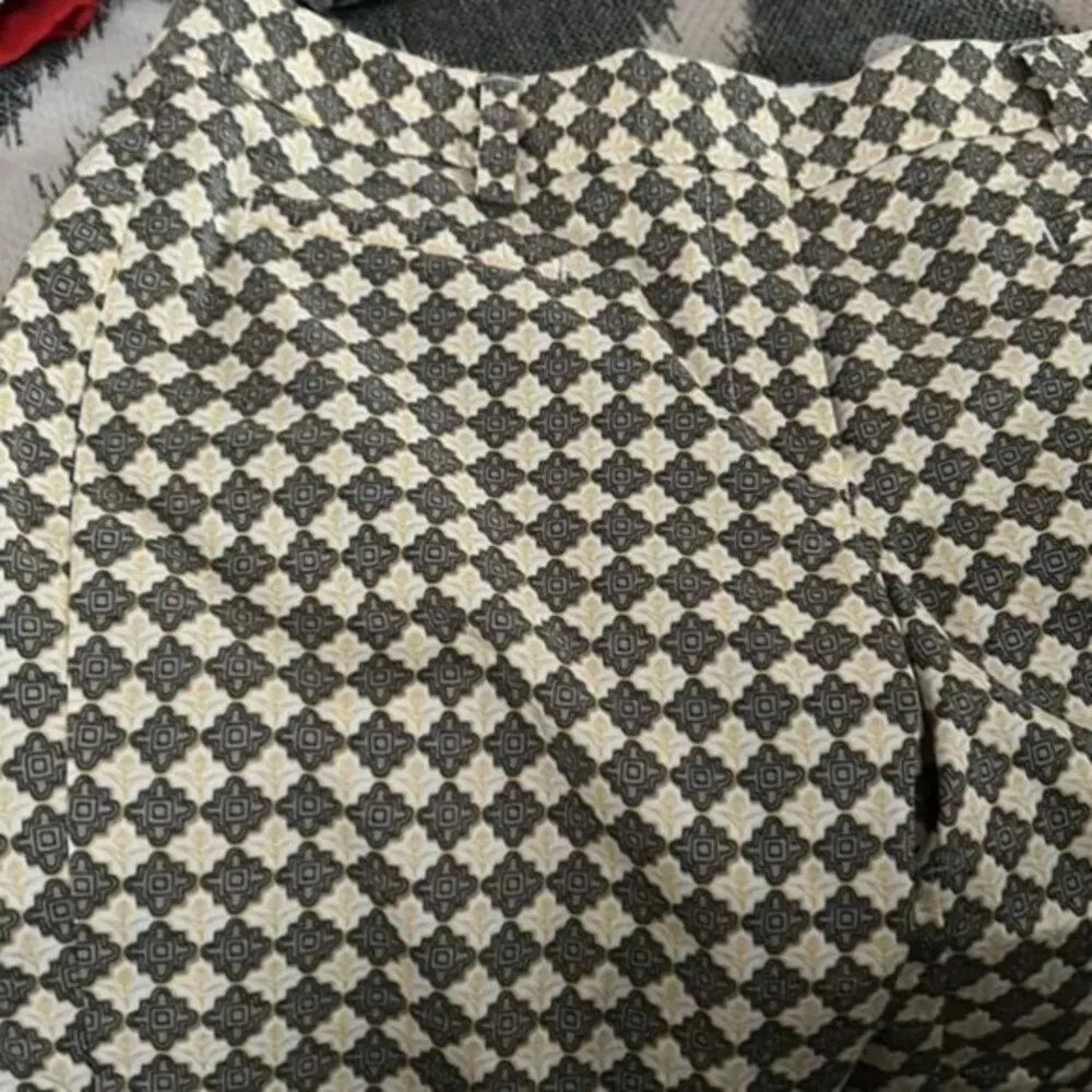 Lands' End Fit 2 Bermuda Shorts Size 6 - Image 5