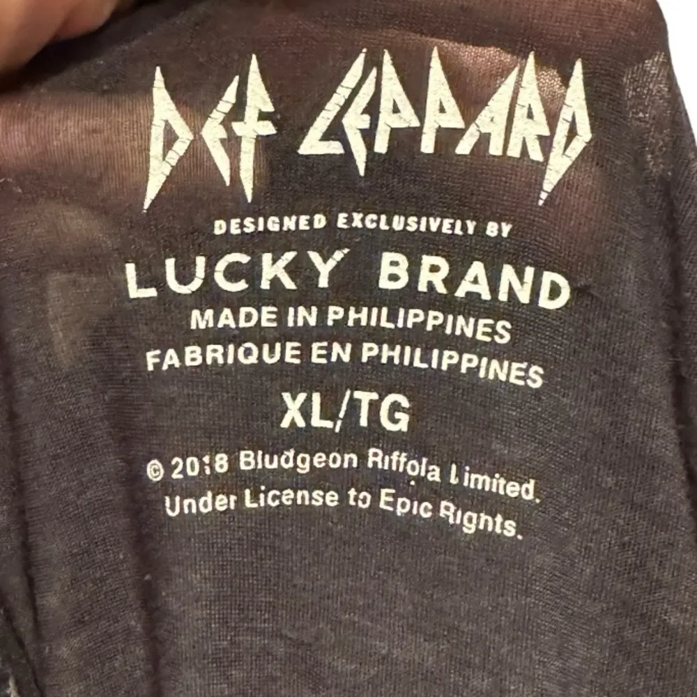 Lucky Brand Def Leppard Shirt - Image 4