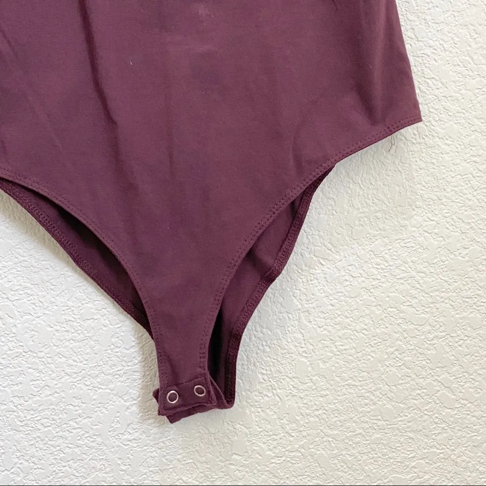 NWT Burgundy Scoop Neck Open Back Bodysuit S - Image 8