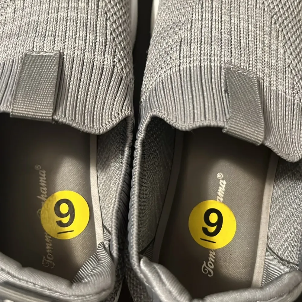 Tommy Bahama NEW  slip on sneakers - Image 5