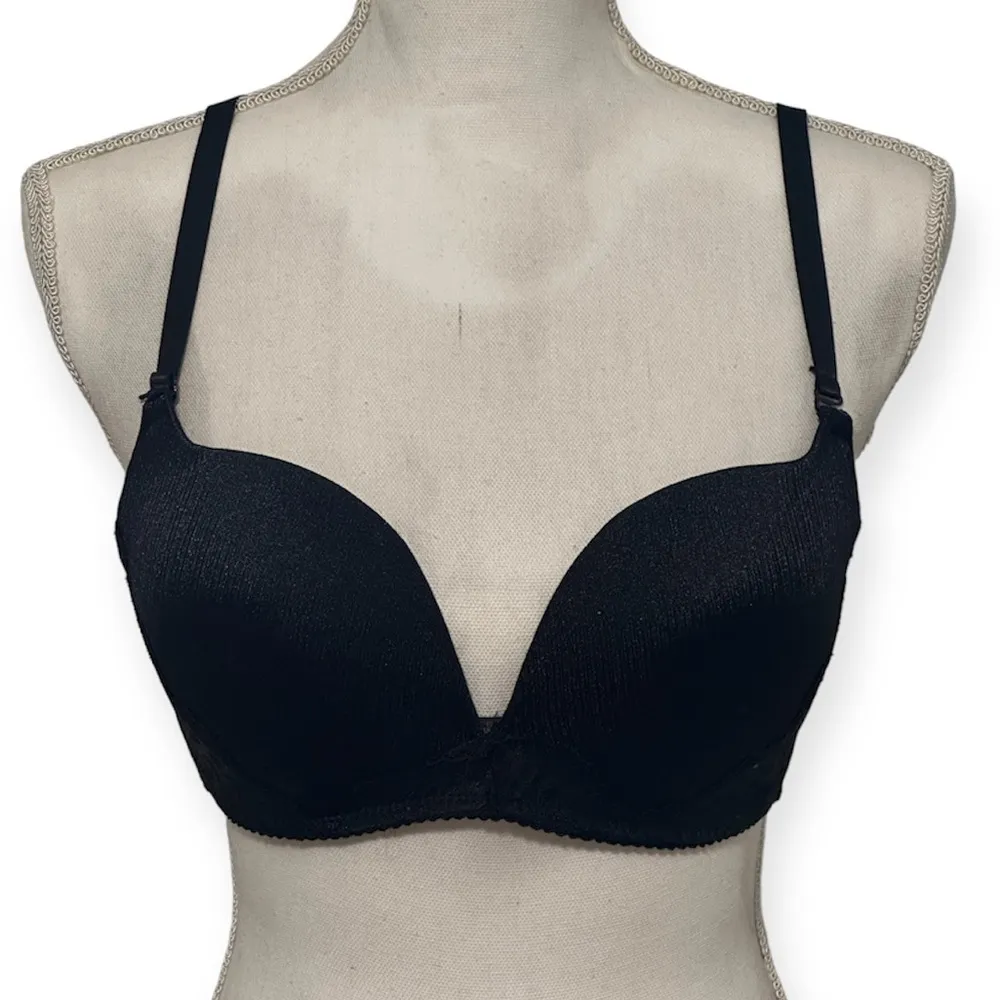 Black Lace Deep V Push Up Bra NWOT Size undefined - Image 3