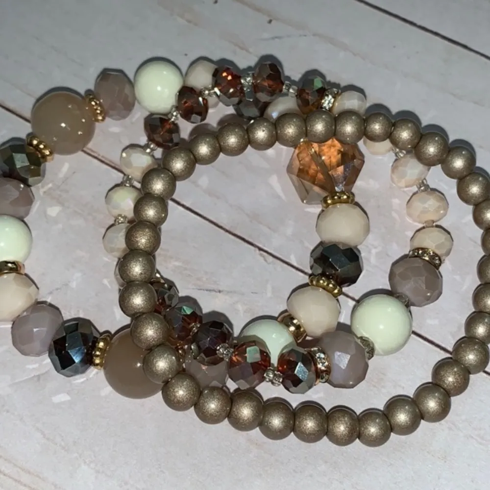 3 stretch beaded bracelets NEW‎ Pink - Image 3