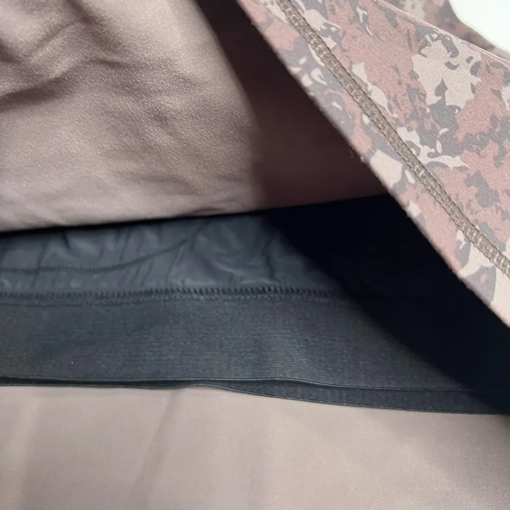 Varley sports bra size l - Image 3