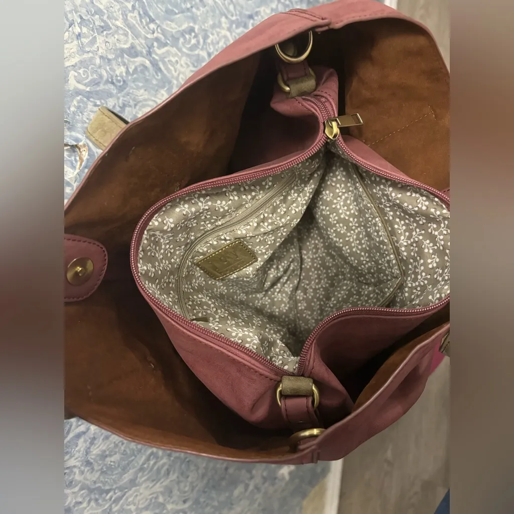 Joy Susan Vegan Leather Burgundy And Olive Green Tote Purse Set - Image 6