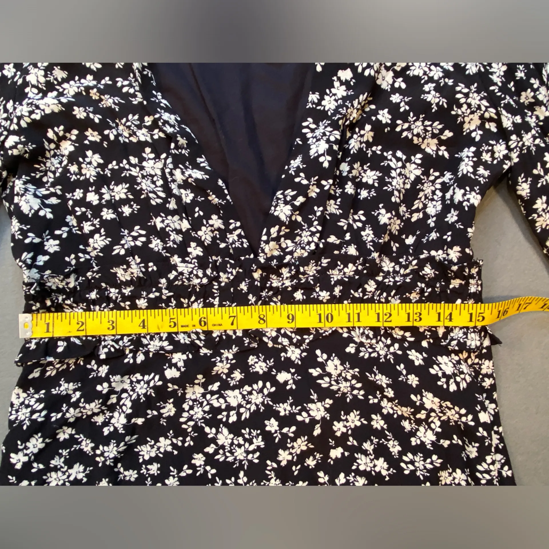 The East Order mini floral dress, long sleeve w/ruffle, plunge‎ neckline, Size L - Image 9