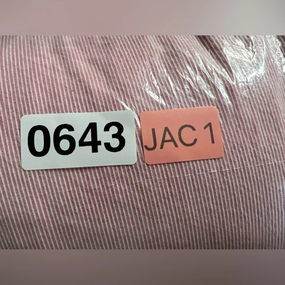 Women's ISAAC MIZRAHI FOR TARGET Suit blazer & pant pink and white Size M. - Image 16