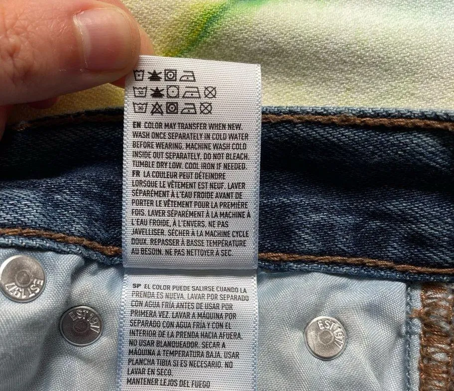 Embroidered Mom Jean Short | Size 2 - Image 8