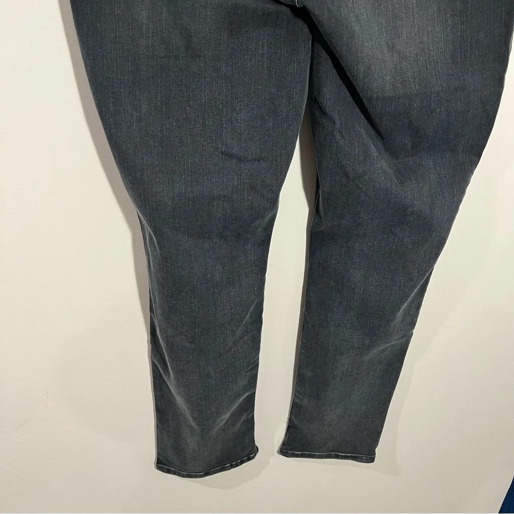 White House Black Market Plus Slit Hem Slim‎ Jeans Size 20W - Image 6