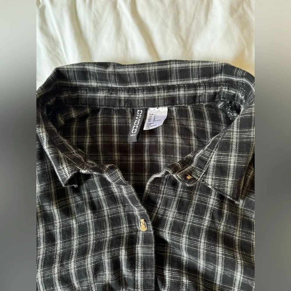 h&m plaid crop top size large - Image 3