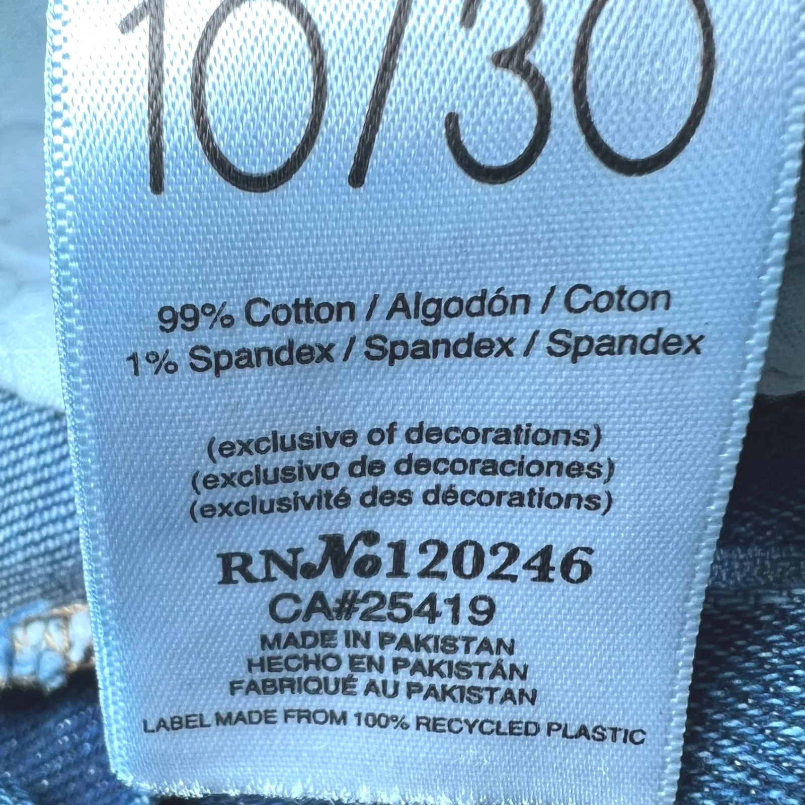 Kensie Jeans Vintage Luxe The Short Denim Shorts Womens 10/30 Distressed Raw Hem - Image 5