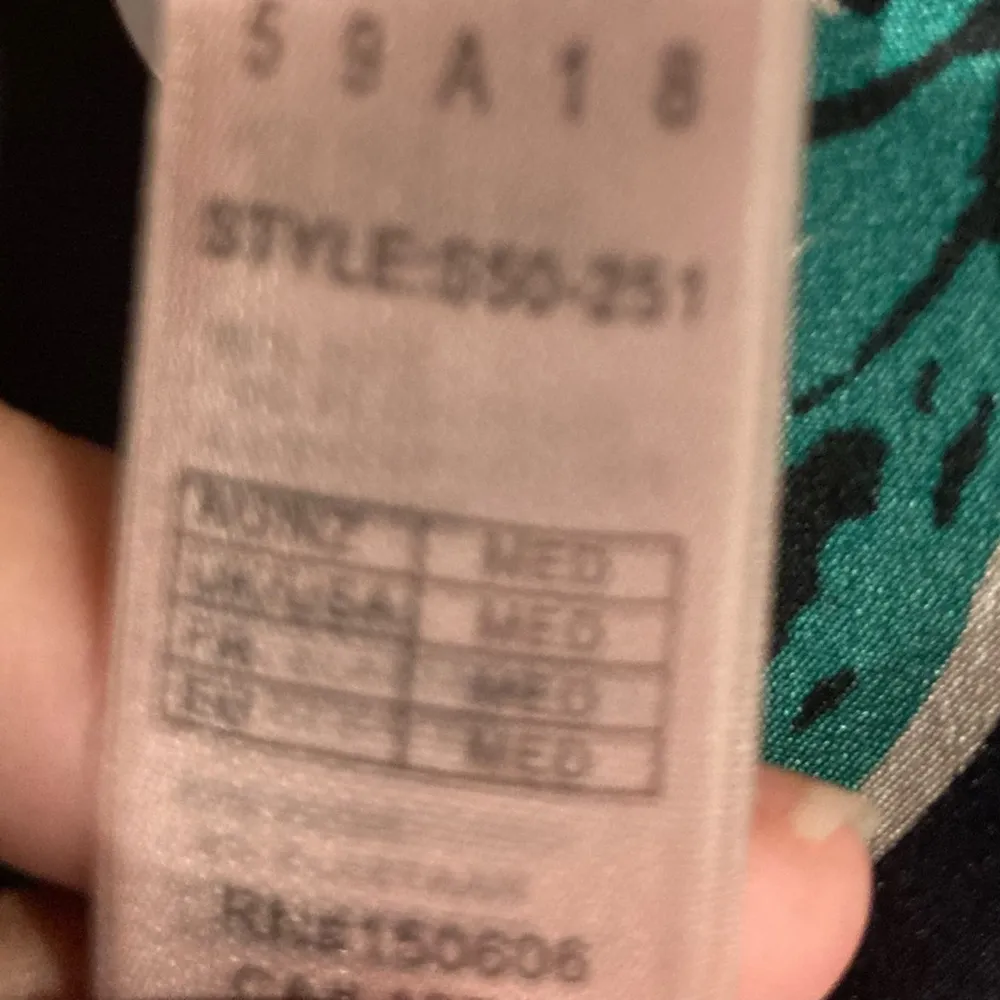 Stella McCartney poppy snoozing stretch silk green & blue paisley print camisole - Image 7