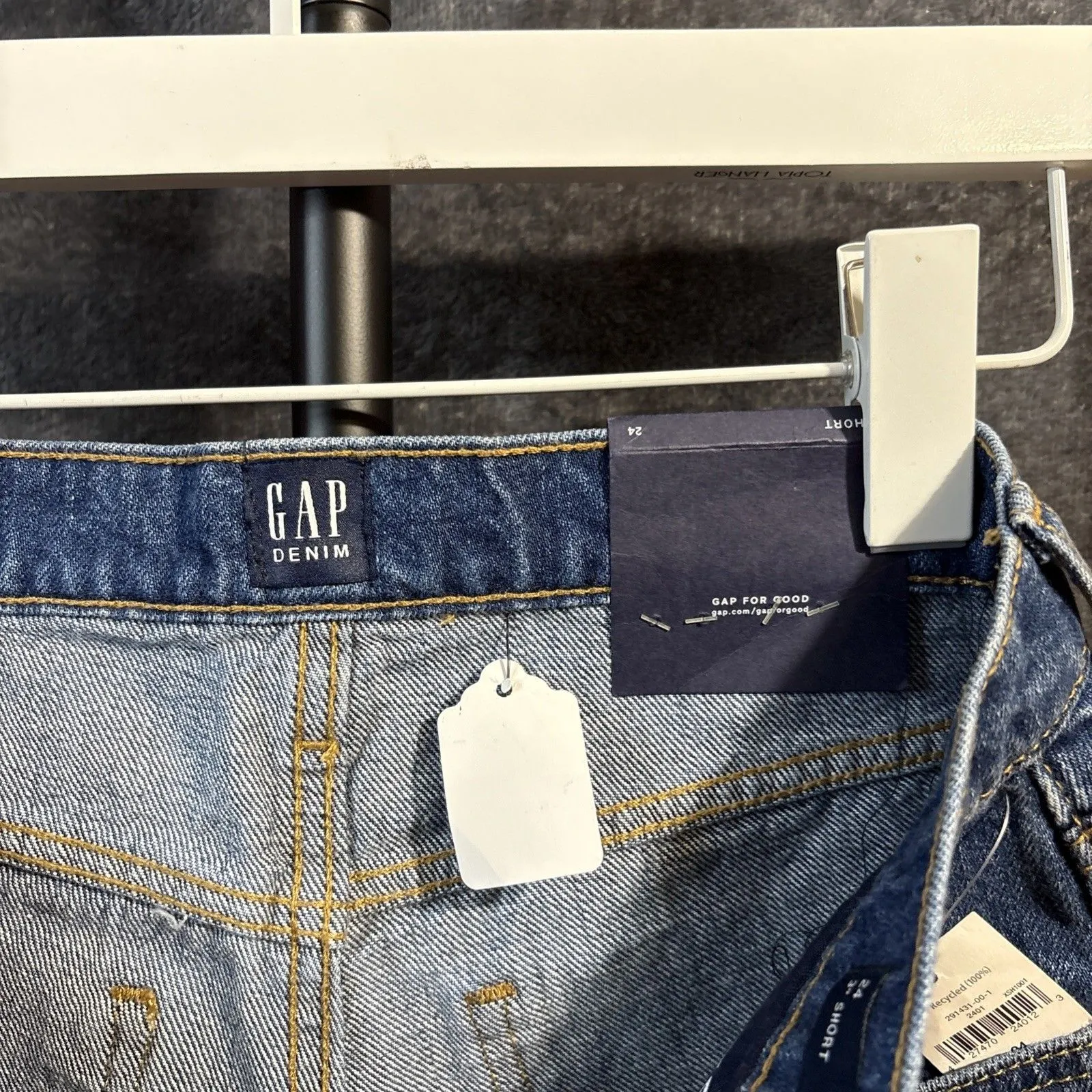 Gap Mid Rise Denim 3" Shorts With Washwell summer travel vacation womens 24 - Image 8