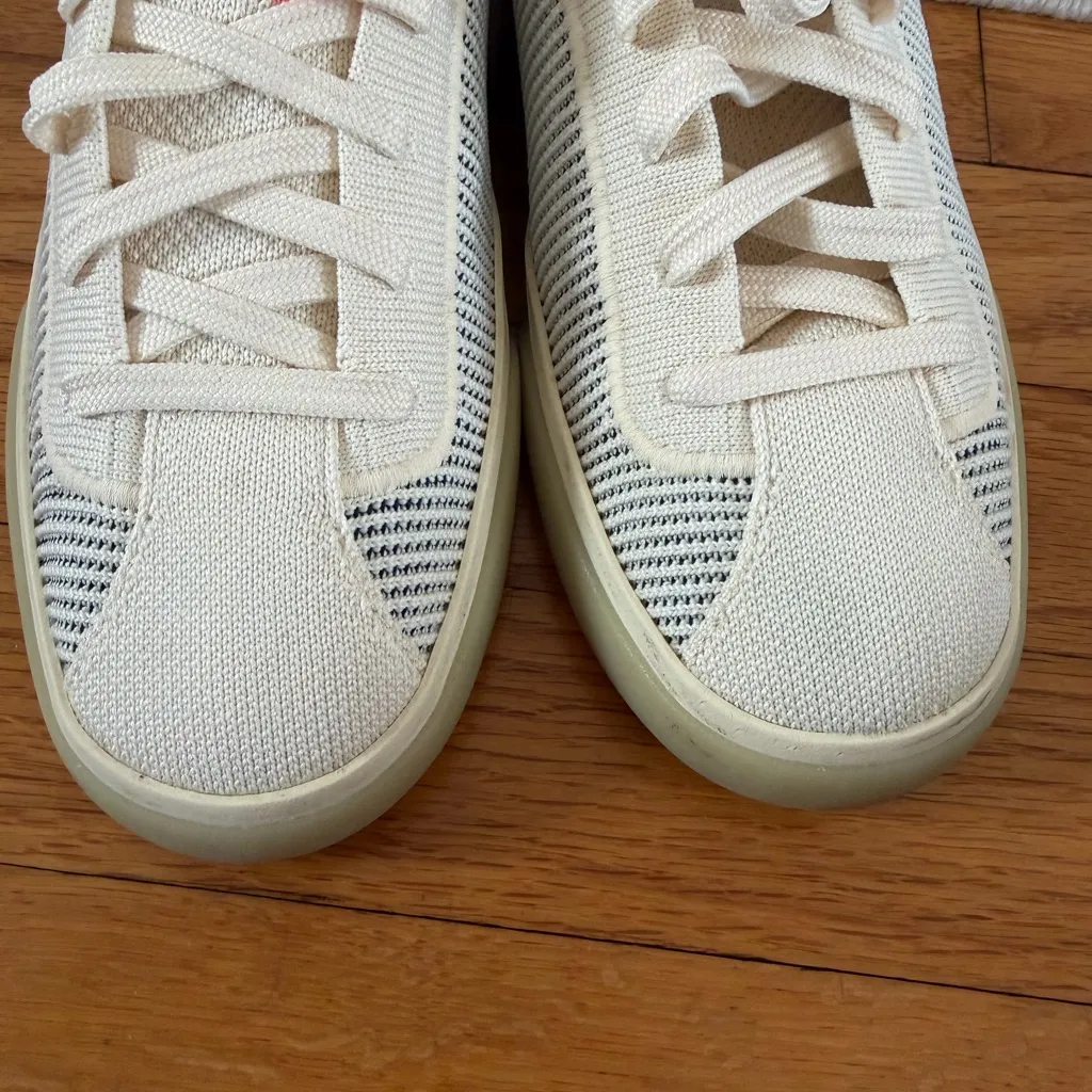 Rothy’s Lace Up Sneakers Classic Navy and Cream Striped size 7 - Image 4