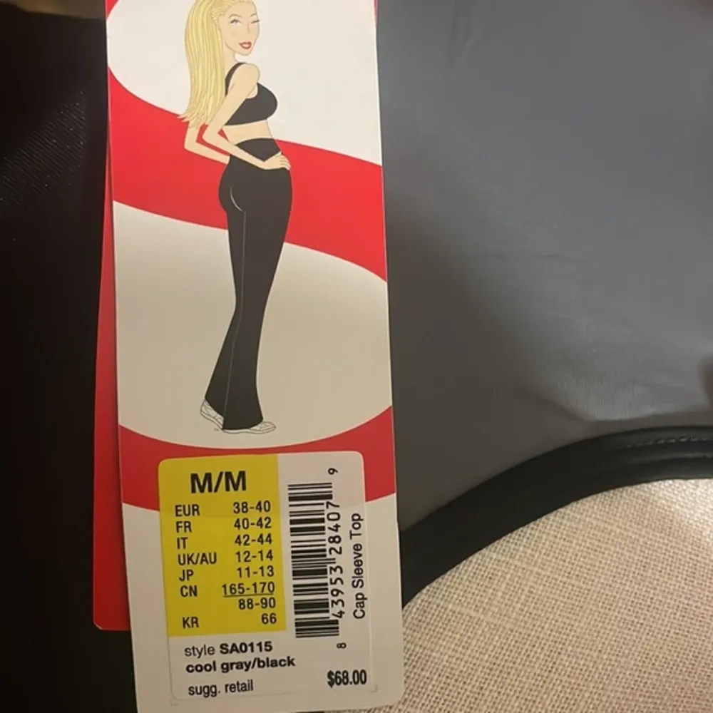 Spanx top womens cap short sleeve UPF50+ cool gray black style SA0115 shirt SzM - Image 26