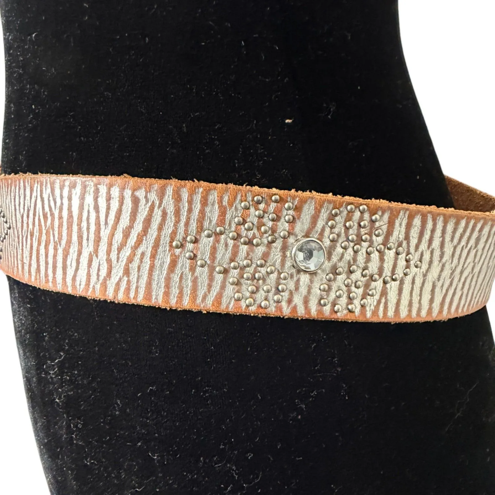 Bill Adler Design Brown Silver Rhinestone Western Boho Belt Etched Floral Medium - Image 5